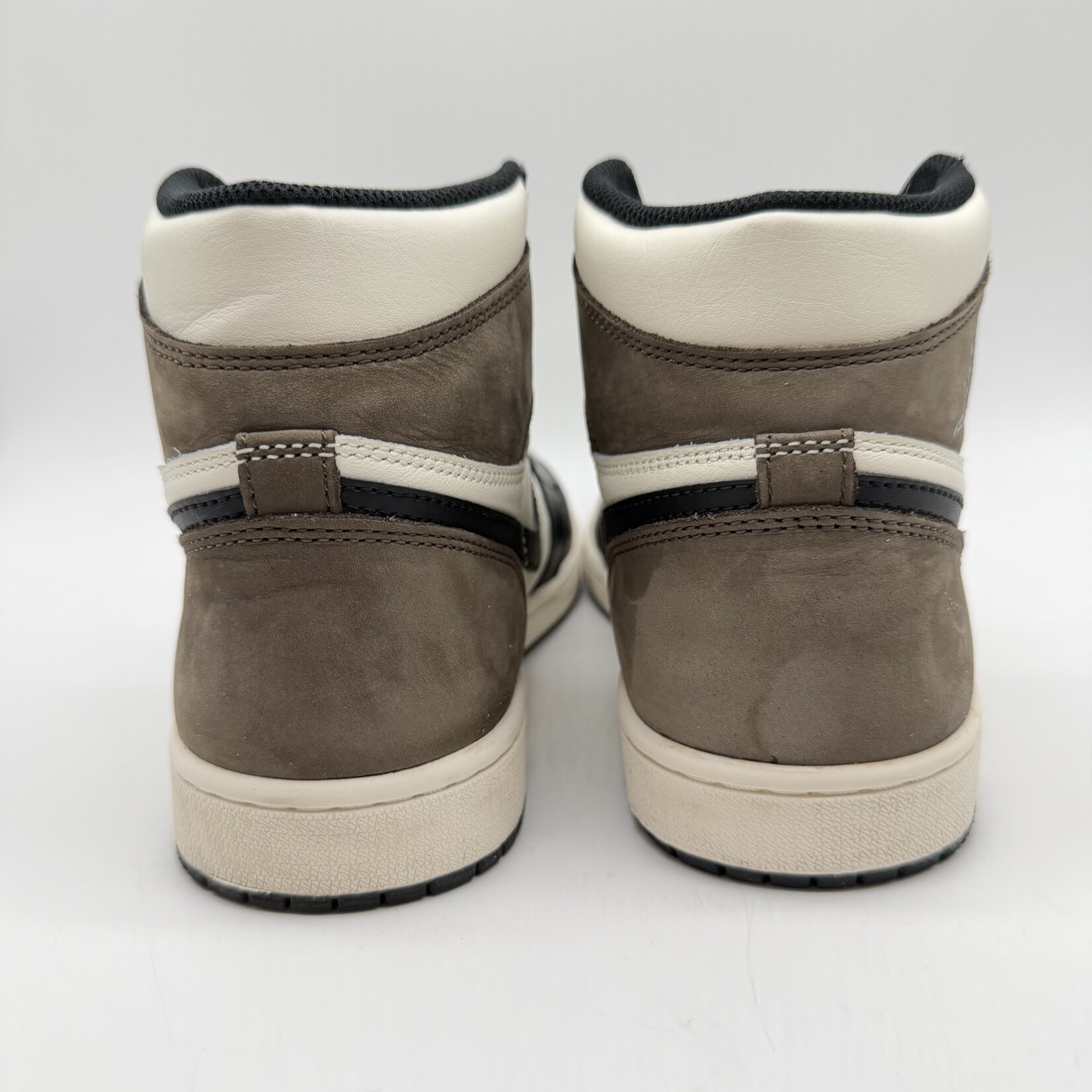 Jordan 1 Retro High Dark Mocha