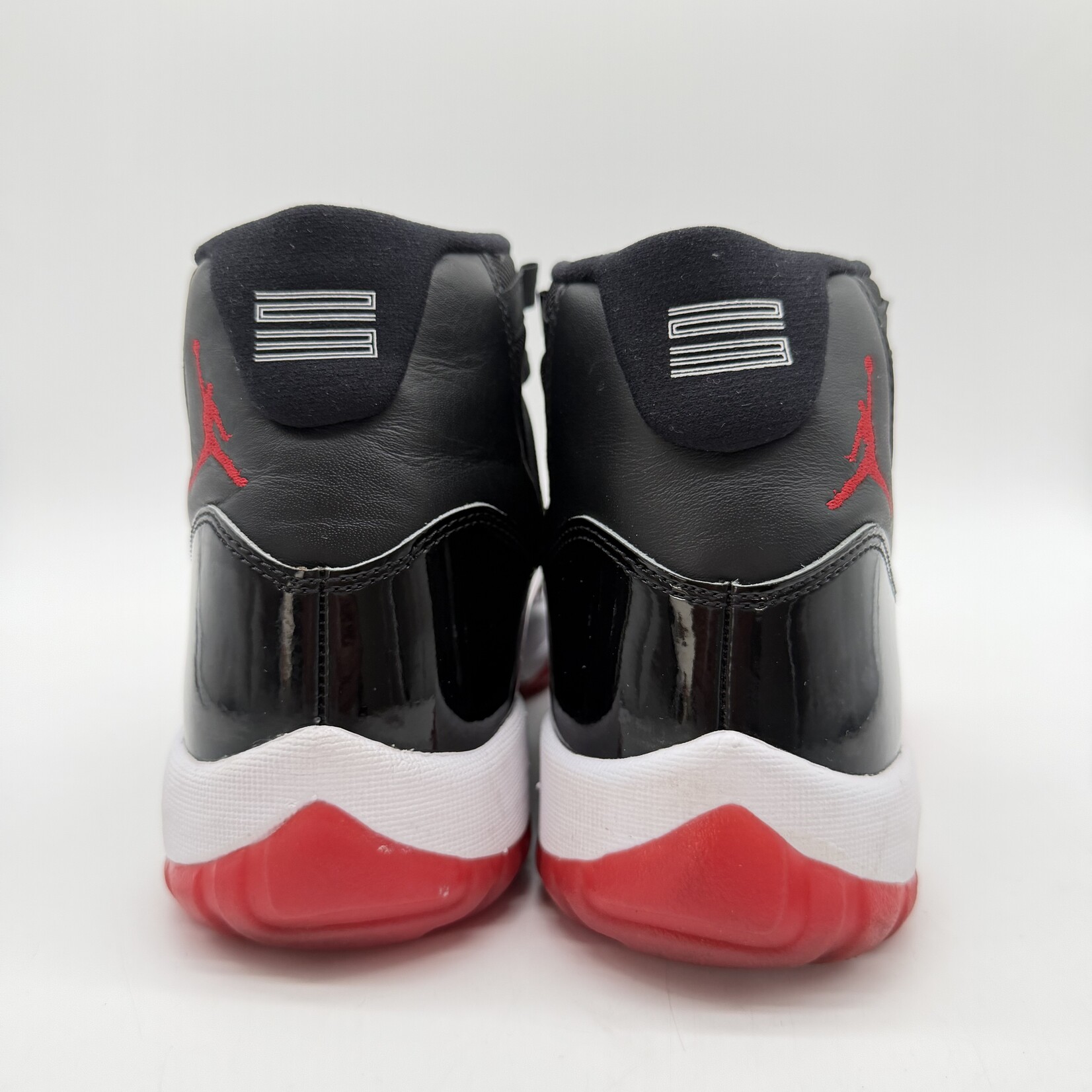 Jordan 11 Retro Playoffs Bred (2019)
