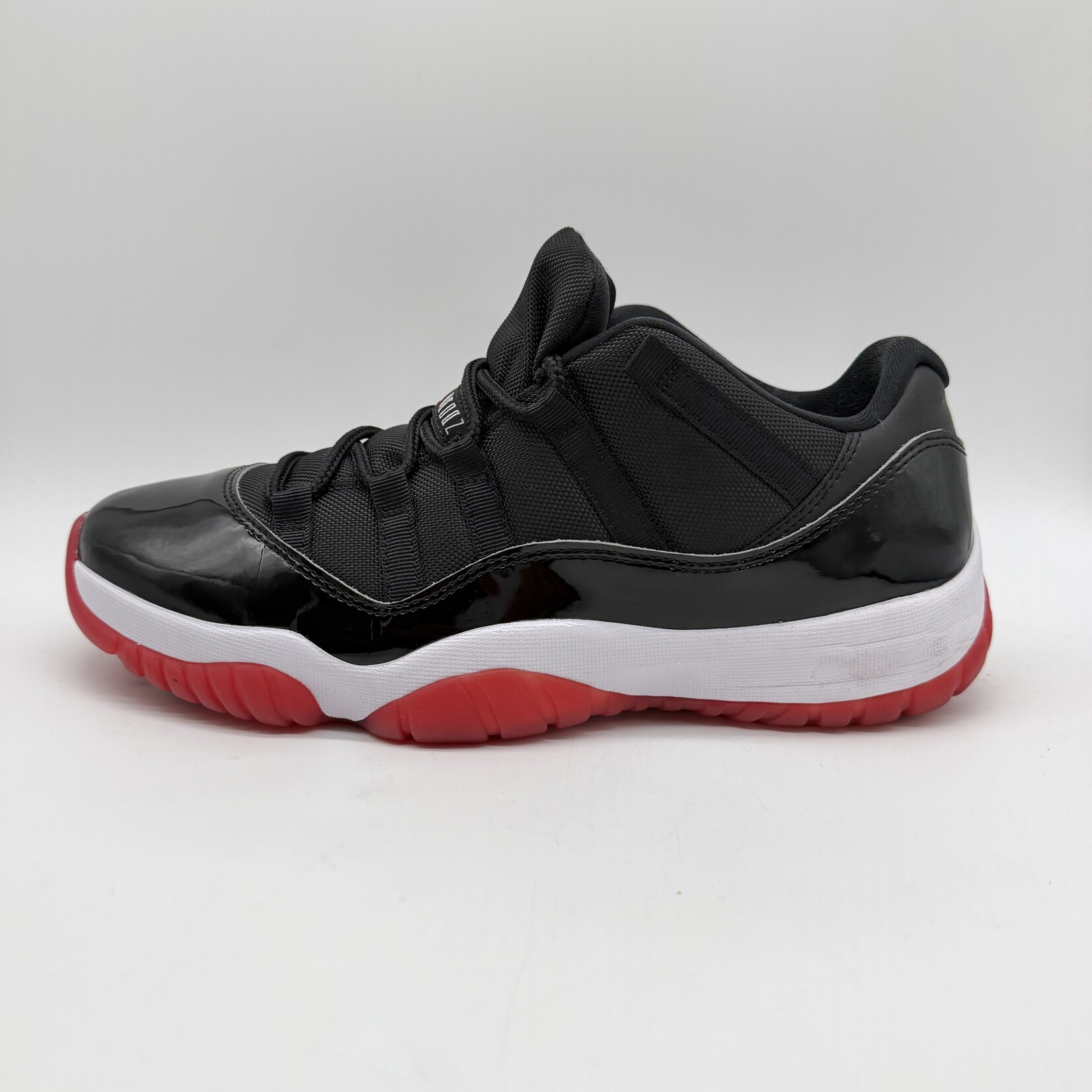 Jordan 11 Retro Low Bred (2025)