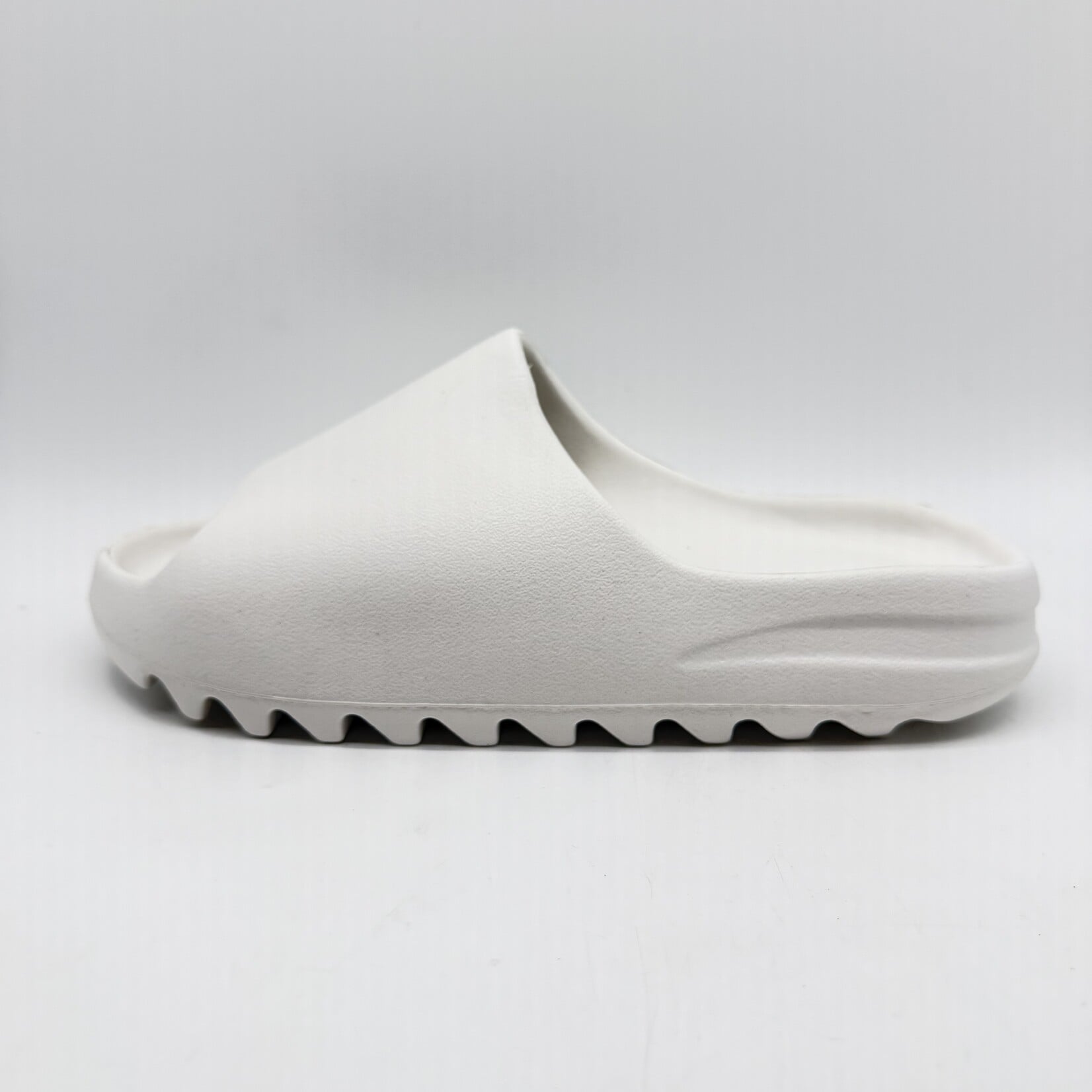 YZY YS-01 White