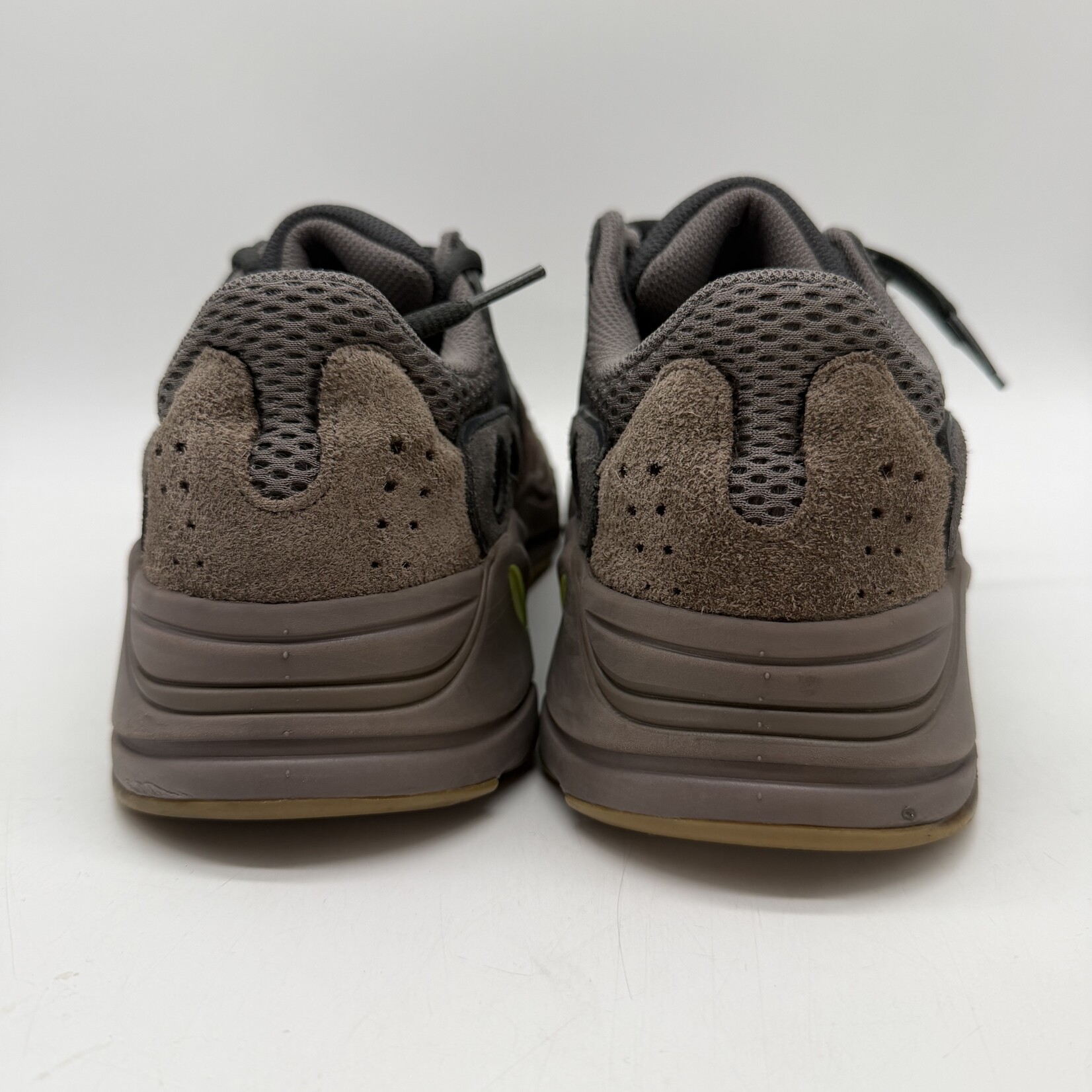 Yeezy Boost 700 Mauve