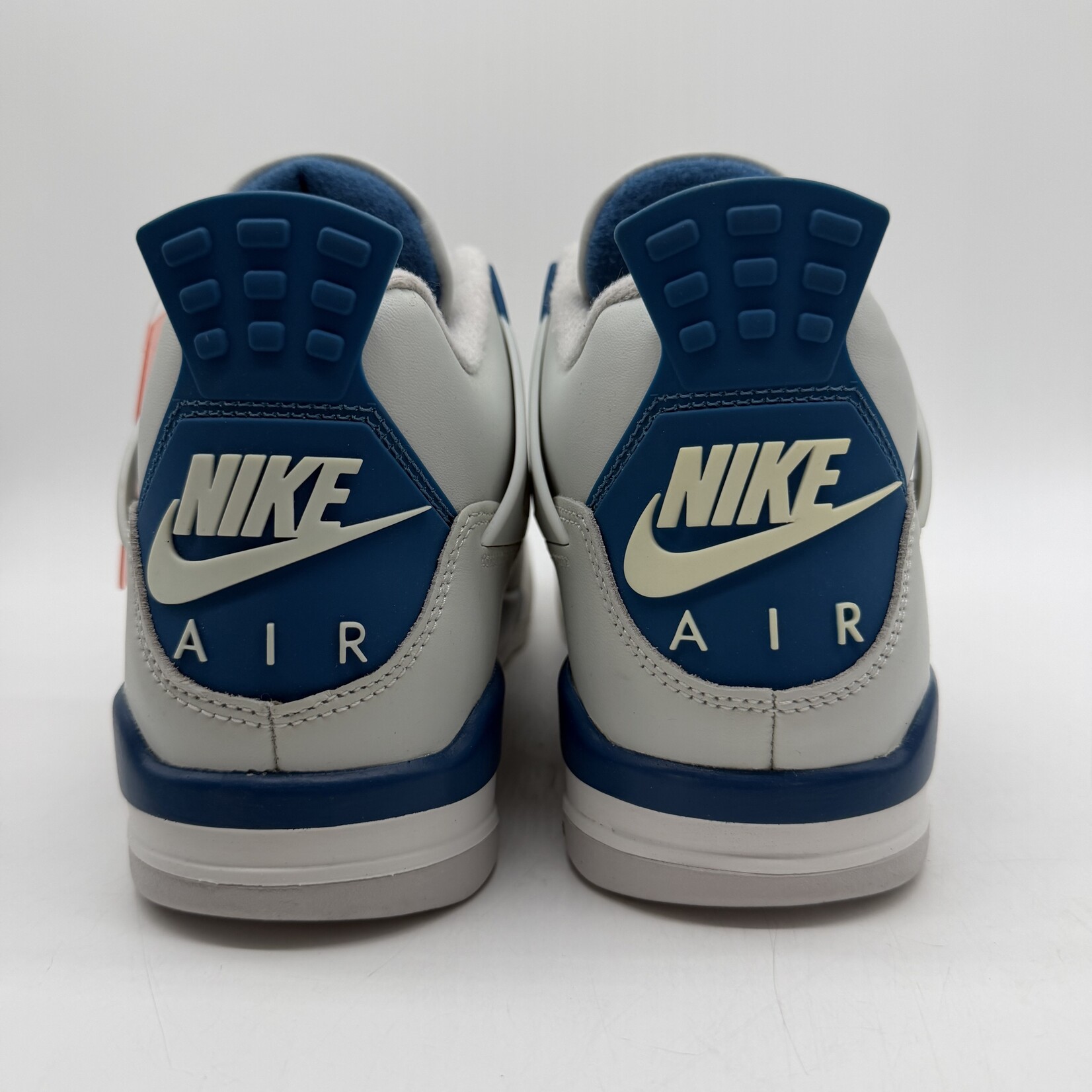 Jordan 4 Retro Military Blue (2024)