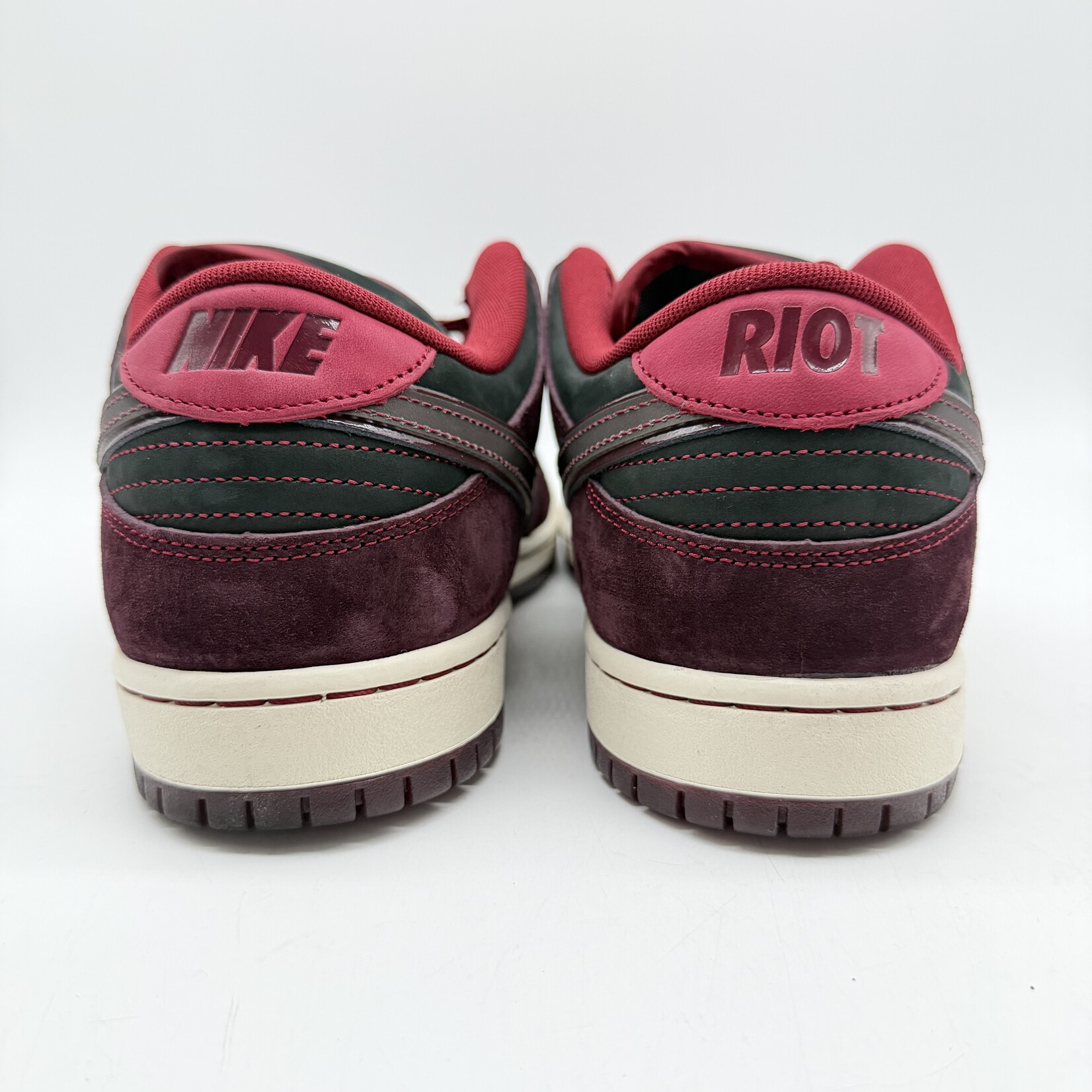 Nike SB Dunk Low Riot Skateshop
