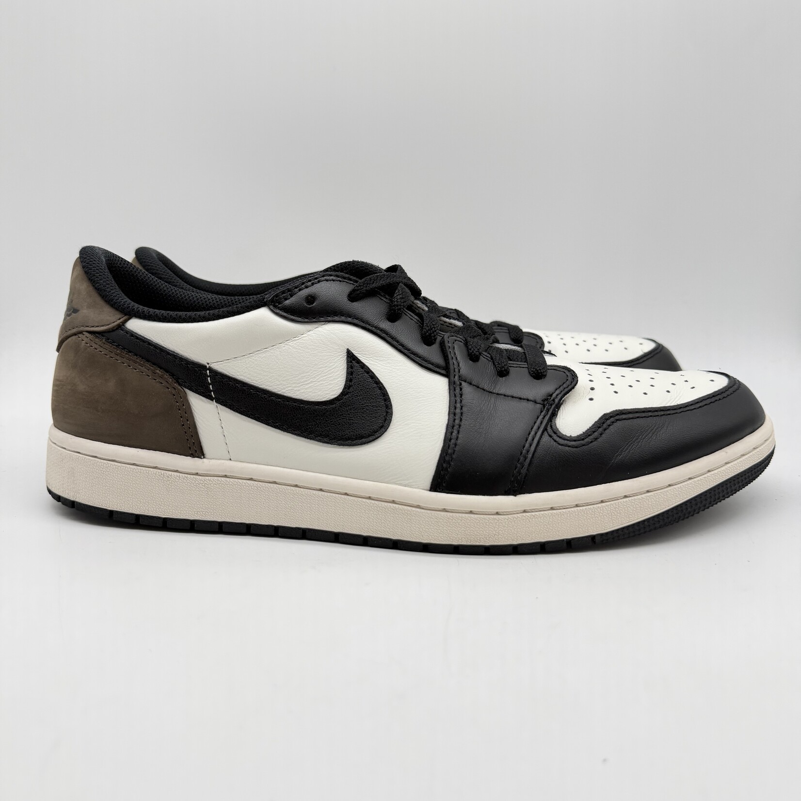 Jordan 1 Retro Low OG Mocha