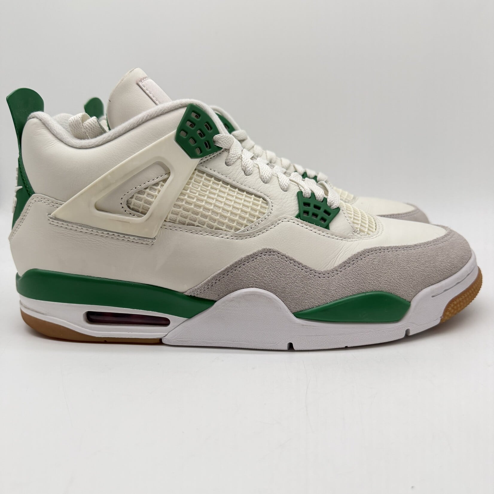 Jordan 4 Retro SB Pine Green