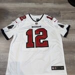 BUCS TOM BRADY JERSEY