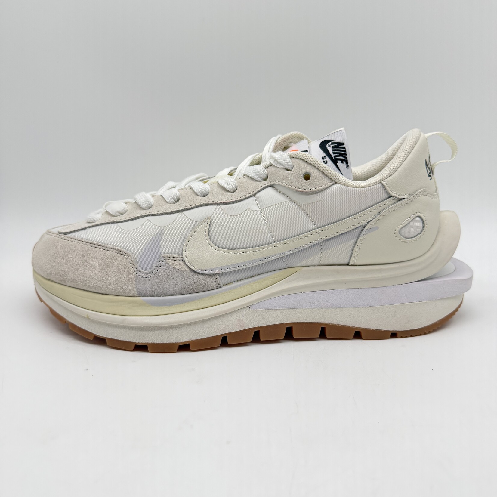 Nike Vaporwaffle sacai Sail Gum
