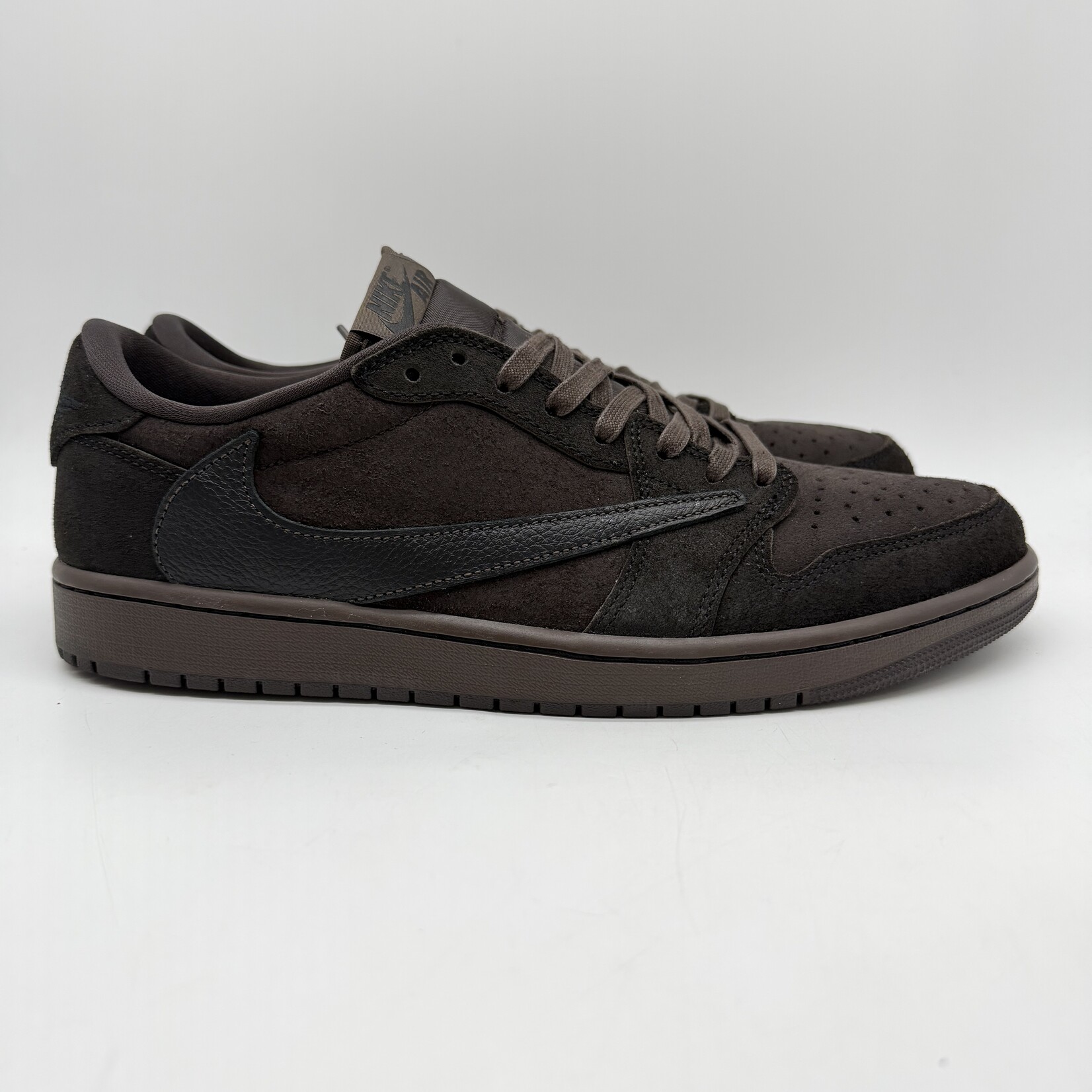 Jordan 1 Retro Low OG SP Travis Scott Velvet Brown