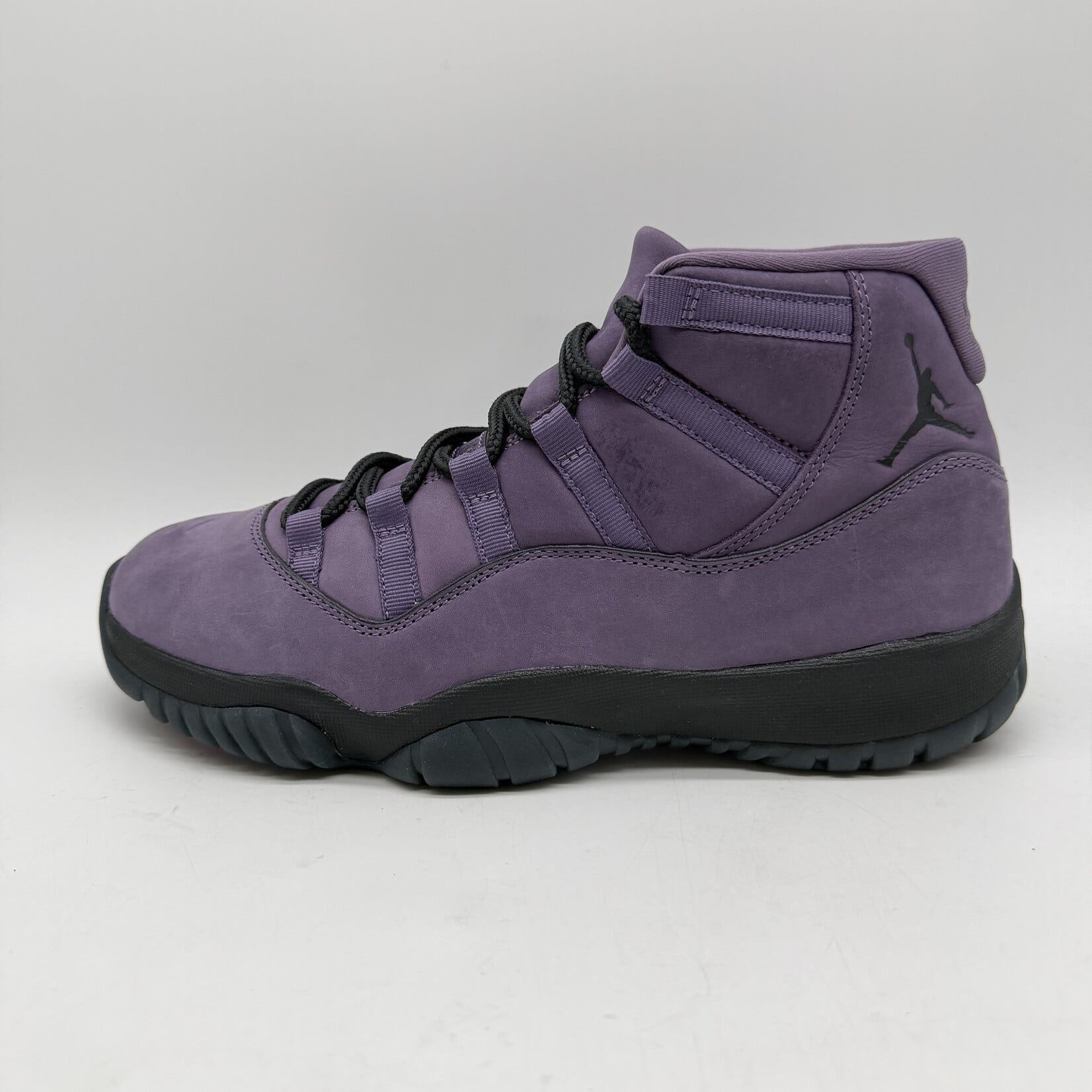Jordan 11 Retro Mojave