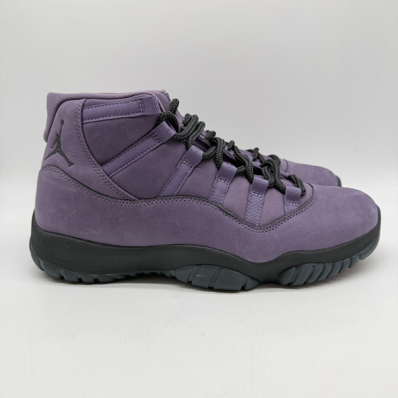Jordan 11 Retro Mojave