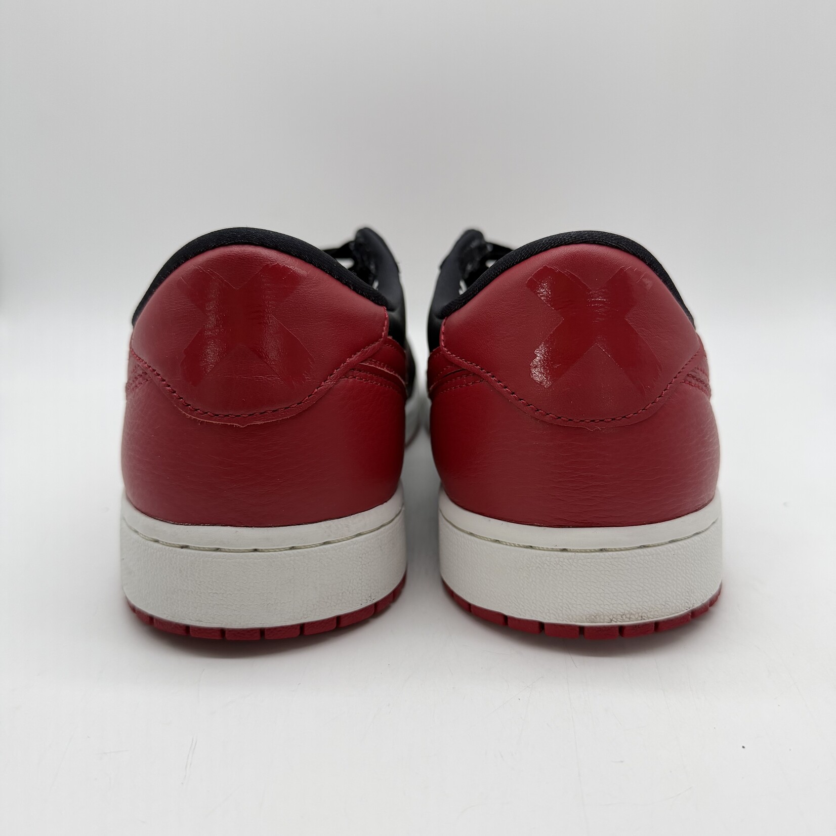 Jordan 1 Retro Low OG Banned