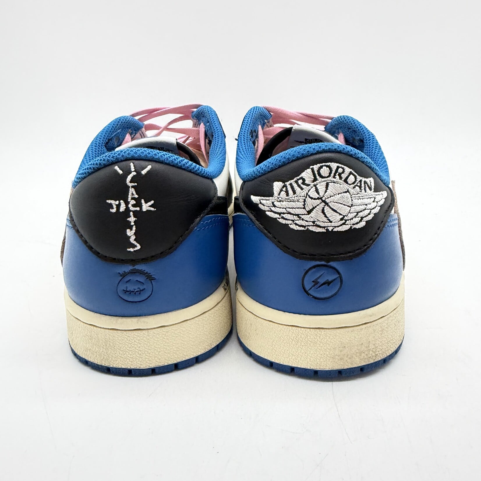 Jordan 1 Retro Low OG SP Fragment x Travis Scott