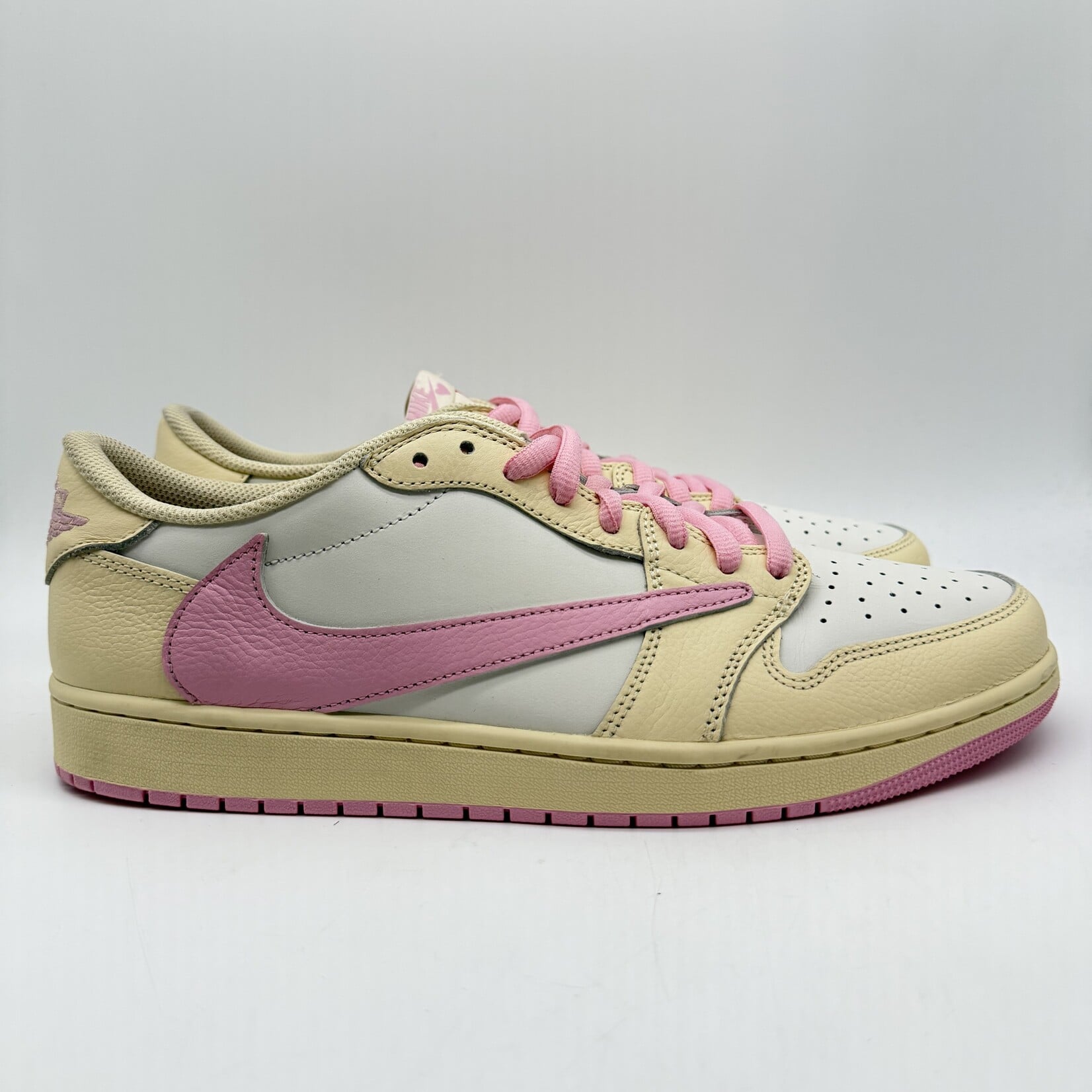 Jordan 1 Retro Low OG SP Travis Scott Shy Pink