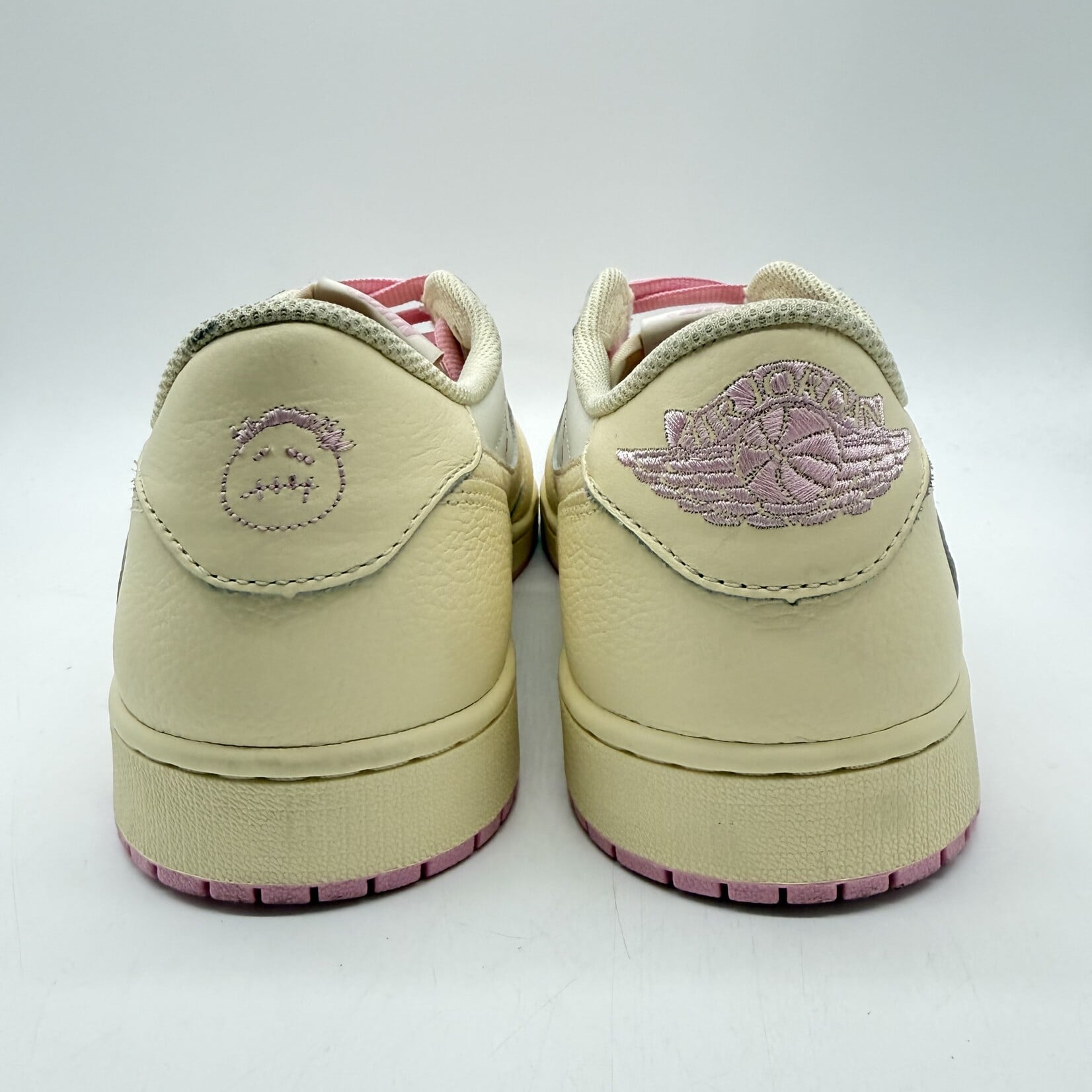 Jordan 1 Retro Low OG SP Travis Scott Shy Pink