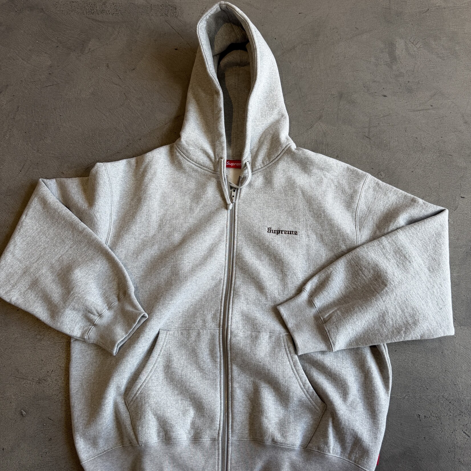 Supreme Crest Zip Up Hooded Sweatshirt Heather Grey
