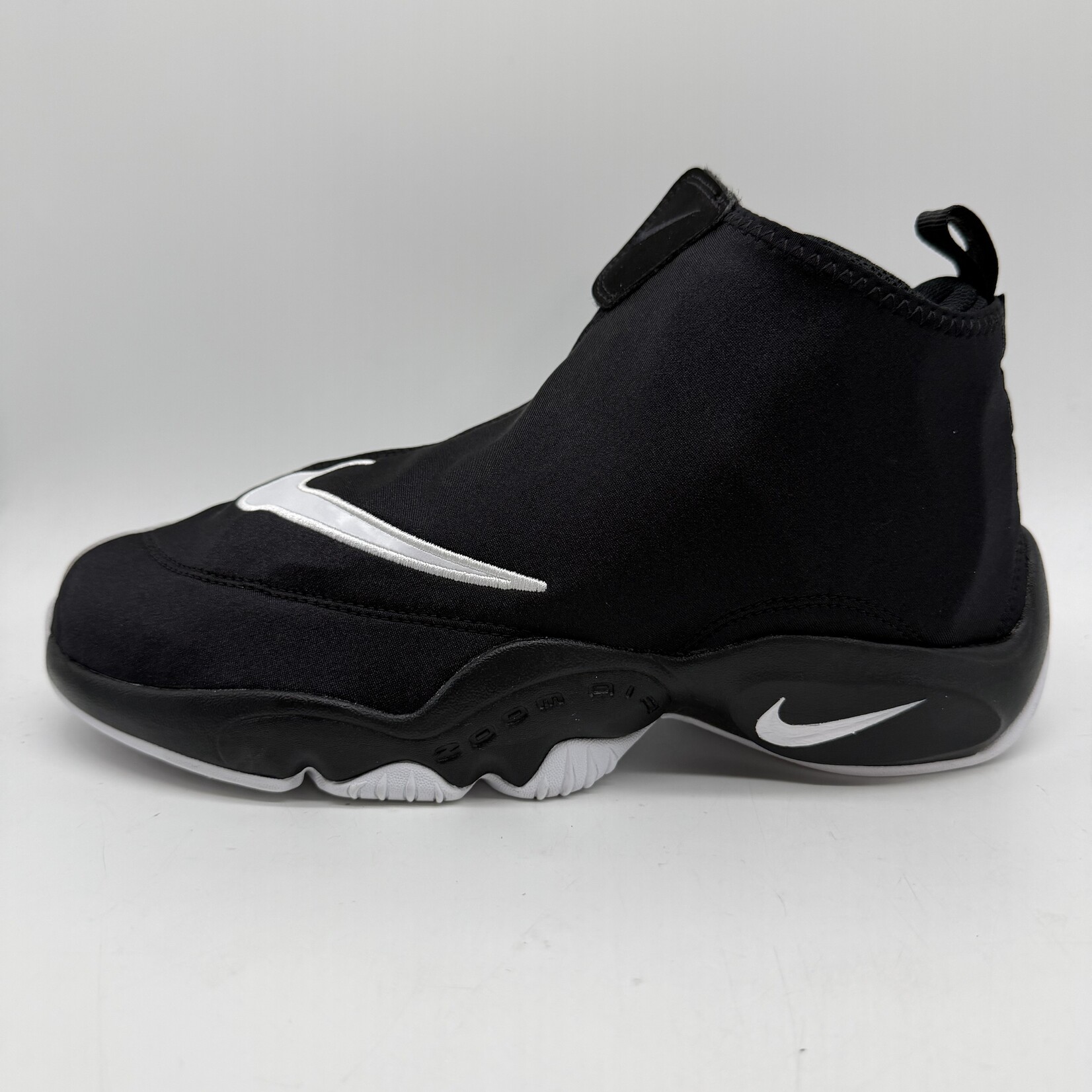 Nike Air Zoom Flight The Glove Black White OG (2026)