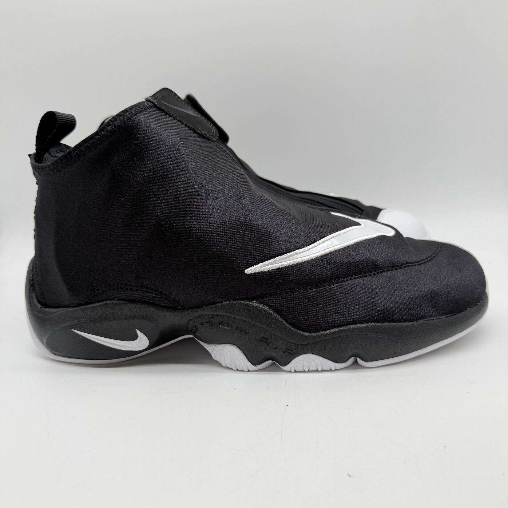Nike Air Zoom Flight The Glove Black White OG (2026)