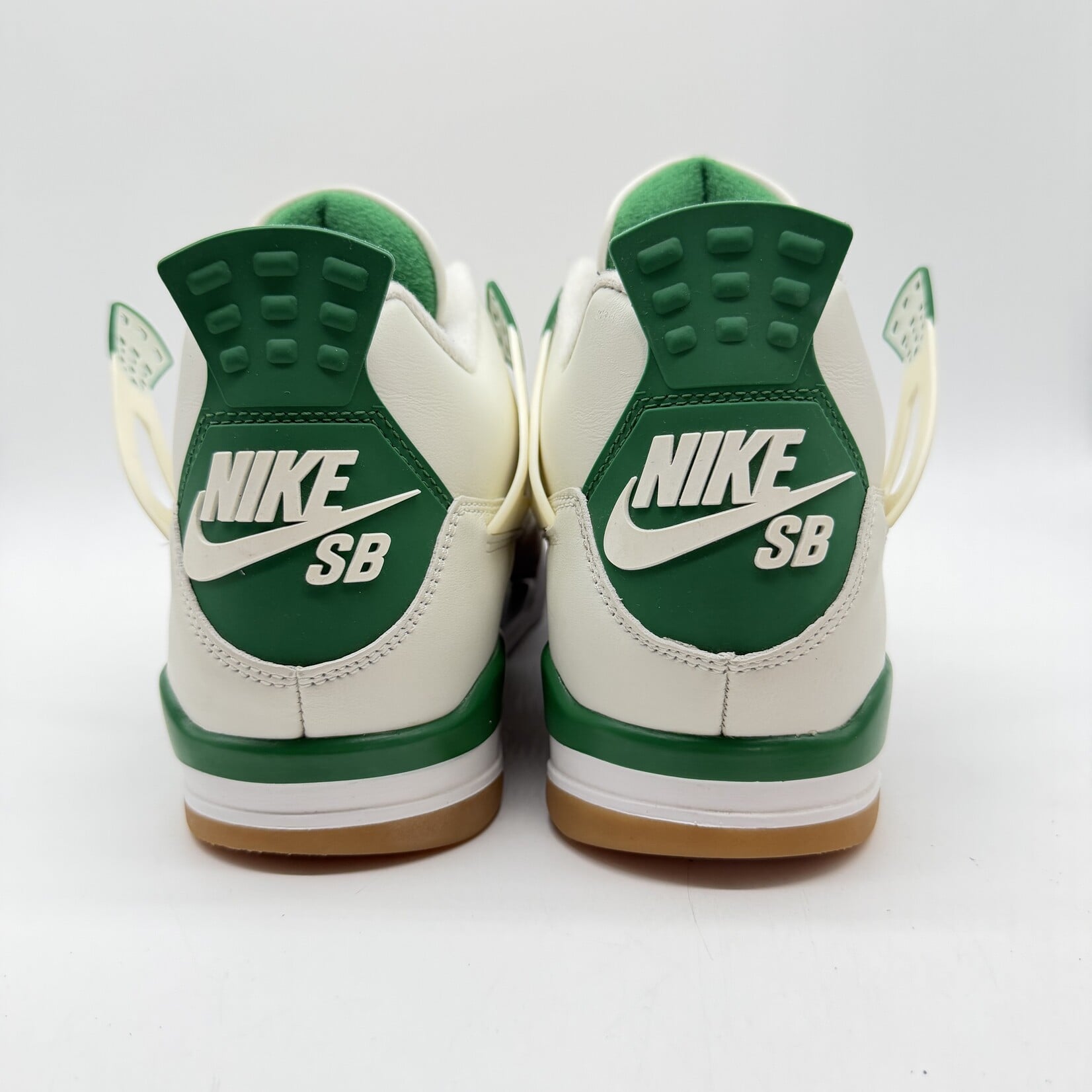 Jordan 4 Retro SB Pine Green