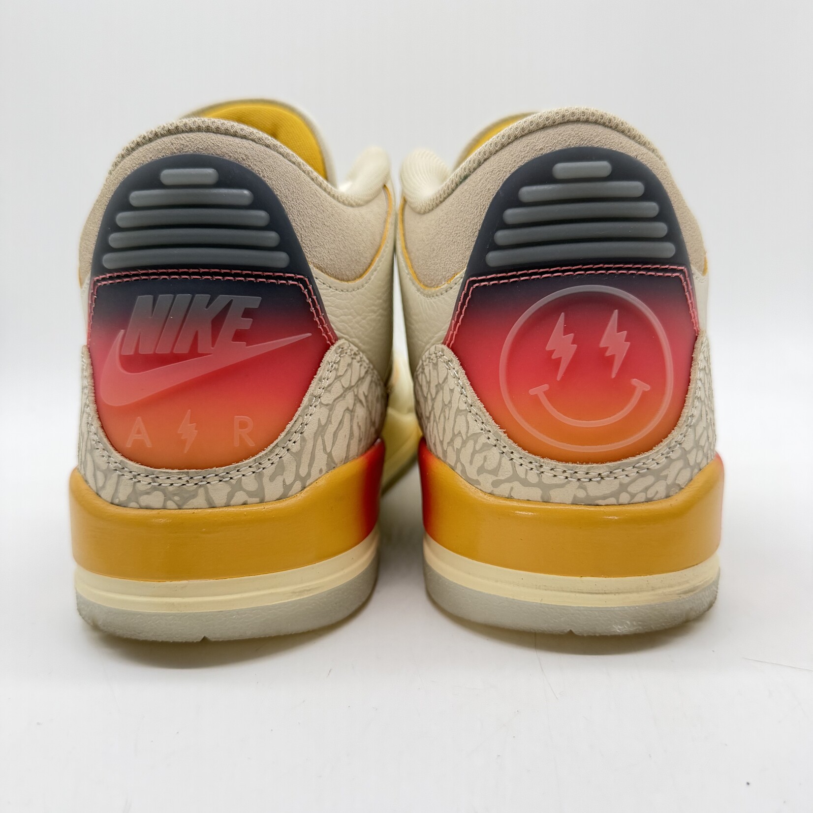 Jordan 3 Retro SP J Balvin Medellín Sunset