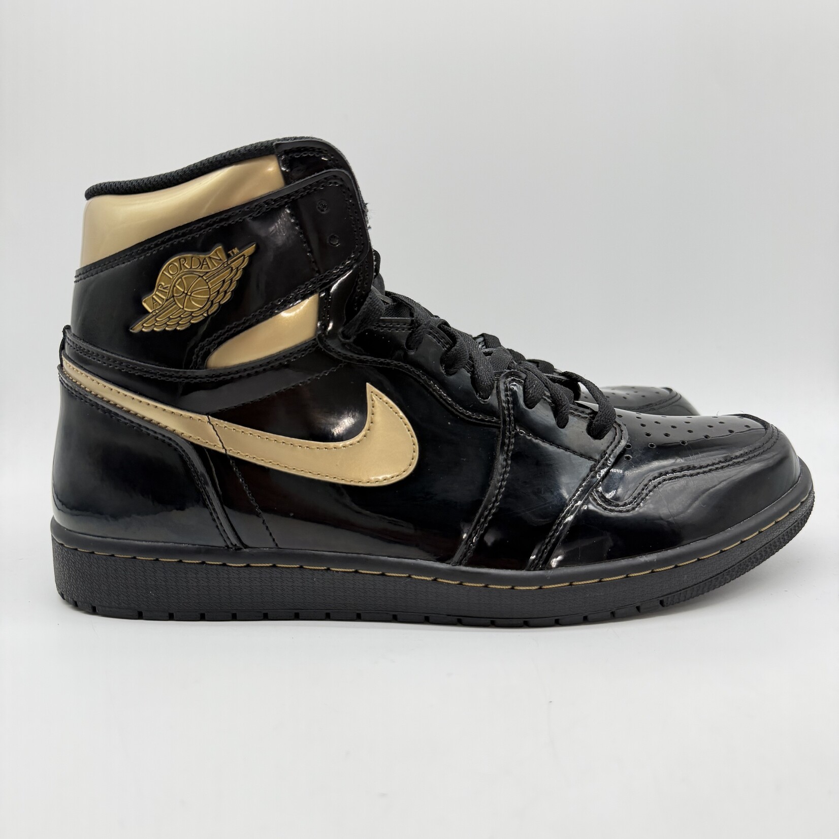 Jordan 1 Retro High Black Metallic Gold (2020)