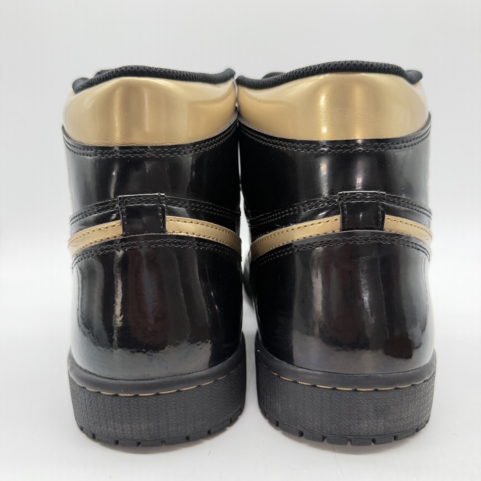 Jordan 1 Retro High Black Metallic Gold (2020)