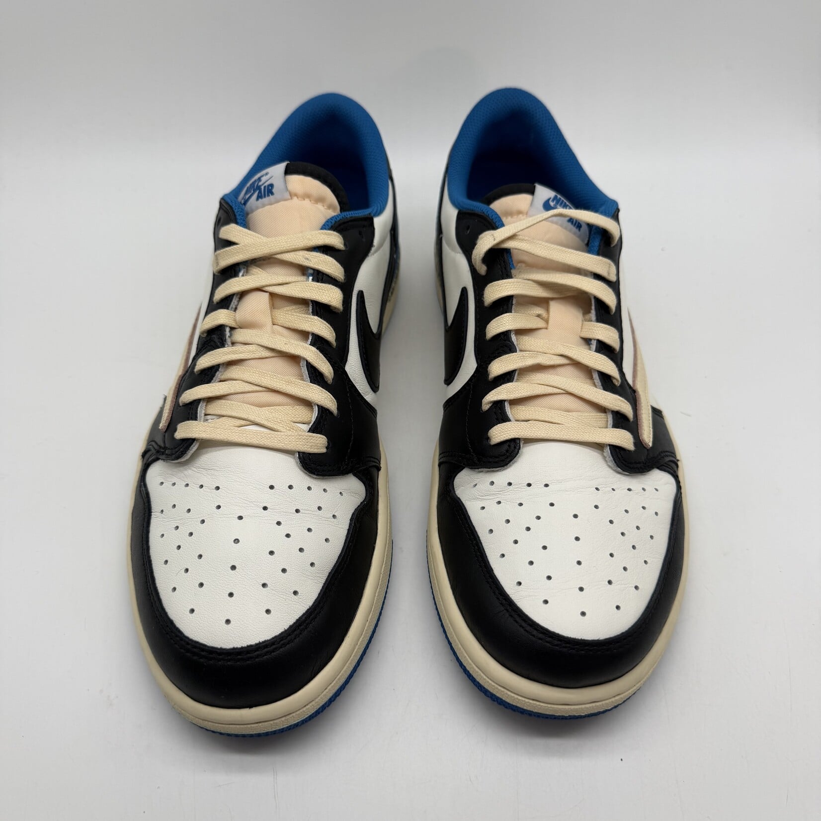 Jordan 1 Retro Low OG SP Fragment x Travis Scott