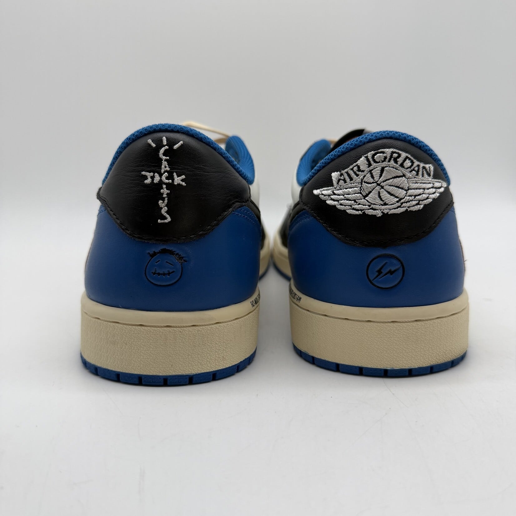 Jordan 1 Retro Low OG SP Fragment x Travis Scott