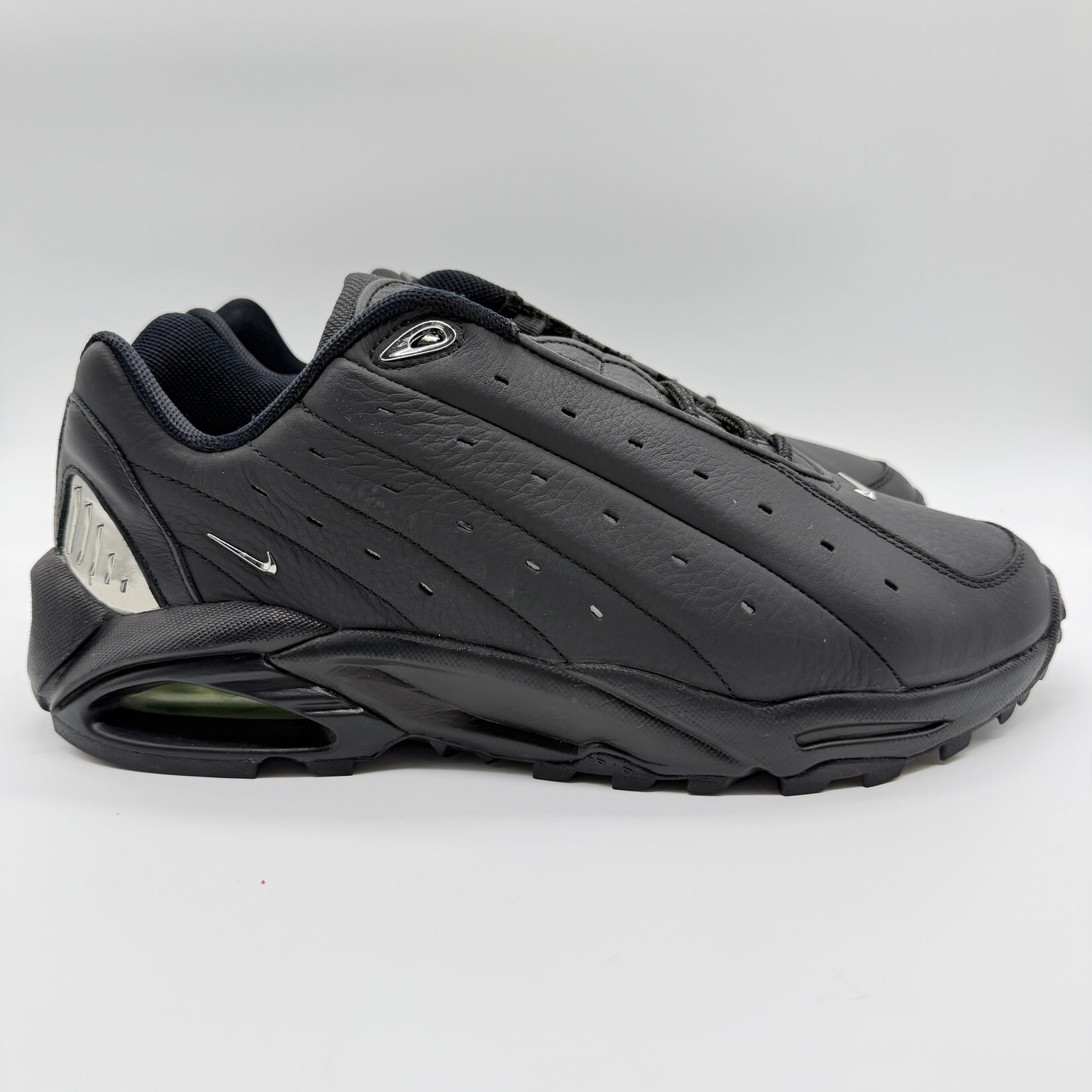 Nike Hot Step Air Terra Drake NOCTA Triple Black