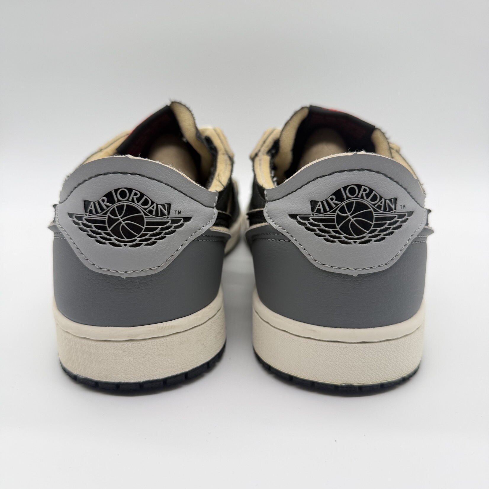 Jordan 1 Low OG EX Black Smoke Grey