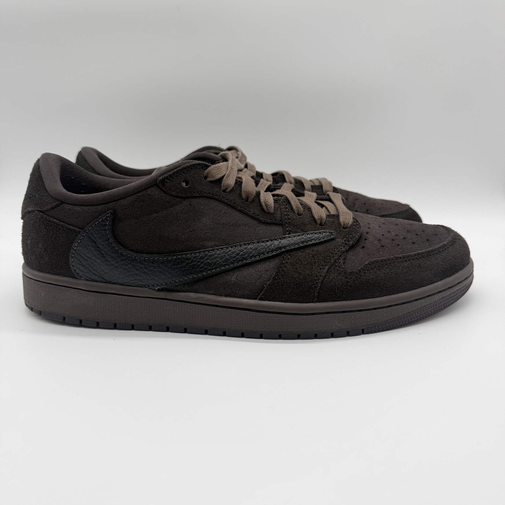 Jordan 1 Retro Low OG SP Travis Scott Velvet Brown