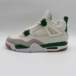Jordan 4 Retro SB Pine Green