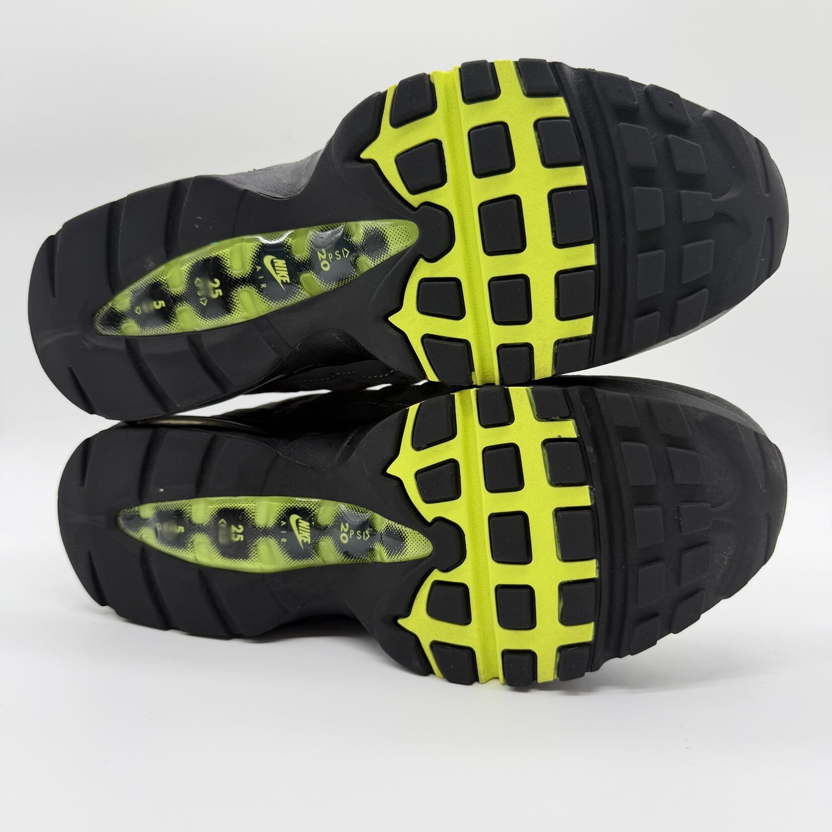 Nike Air Max 95 OG Big Bubble Neon (2025/2026)