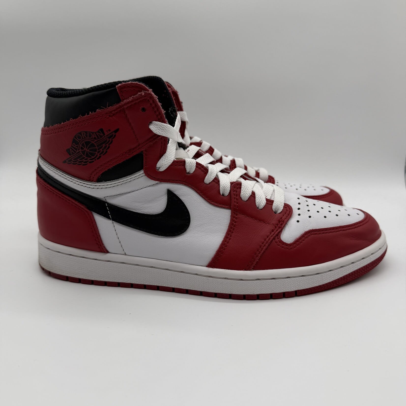 Jordan 1 Retro Chicago (2015)
