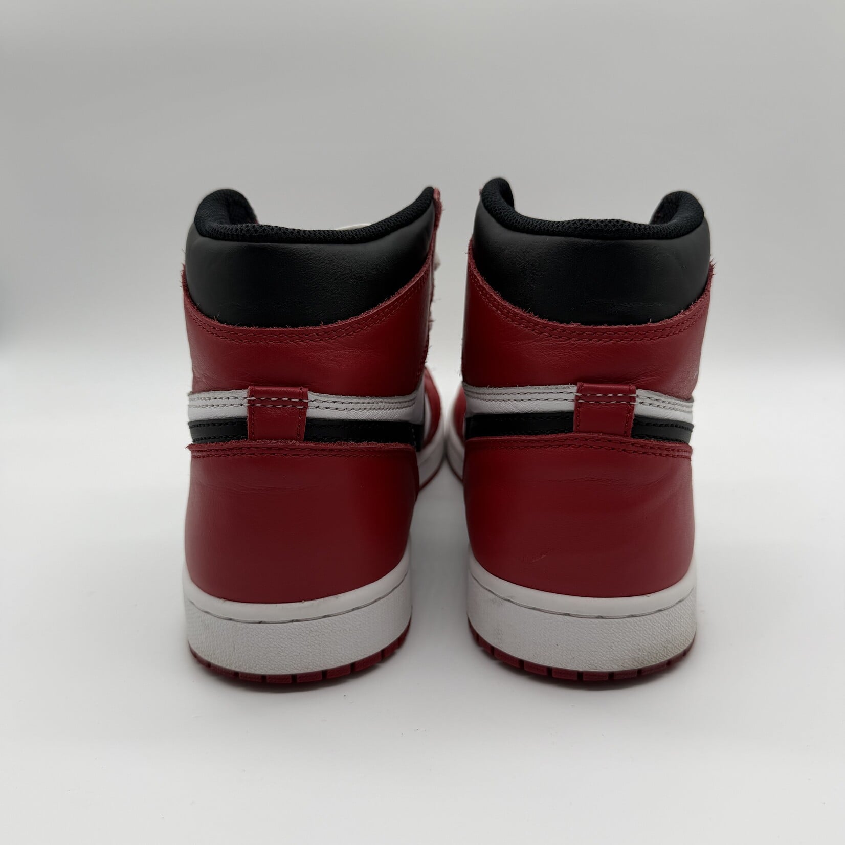 Jordan 1 Retro Chicago (2015)