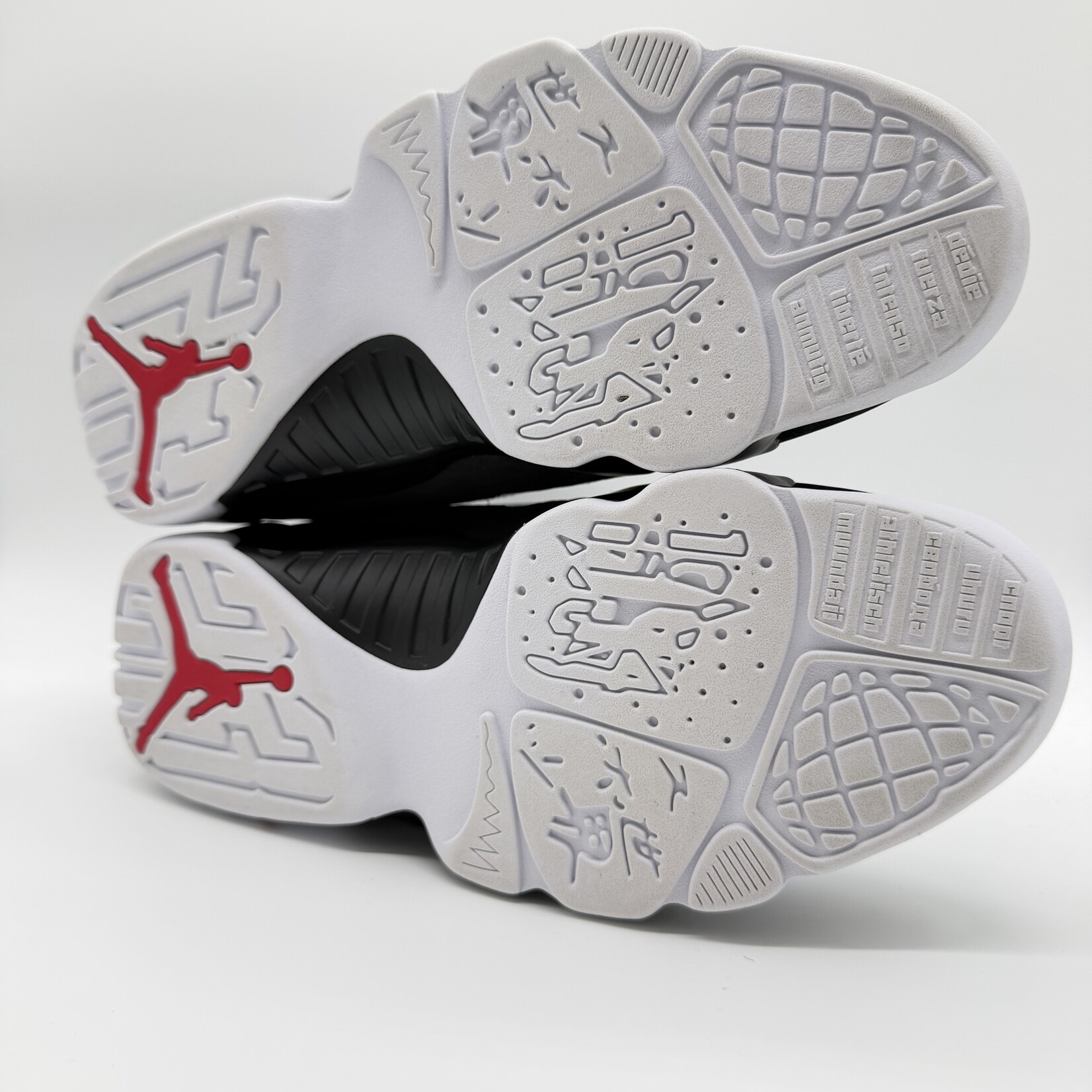 Jordan 9 Retro OG Space Jam (2026)