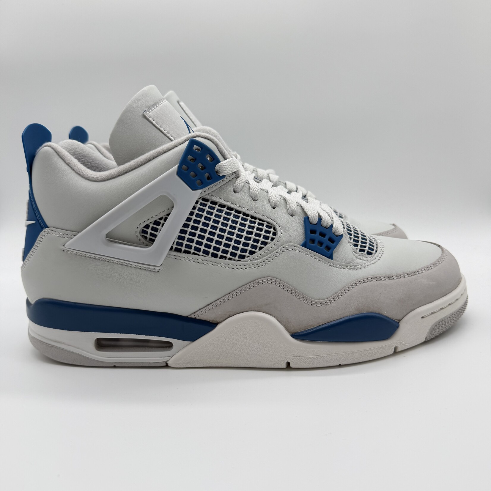 Jordan 4 Retro Military Blue (2024)