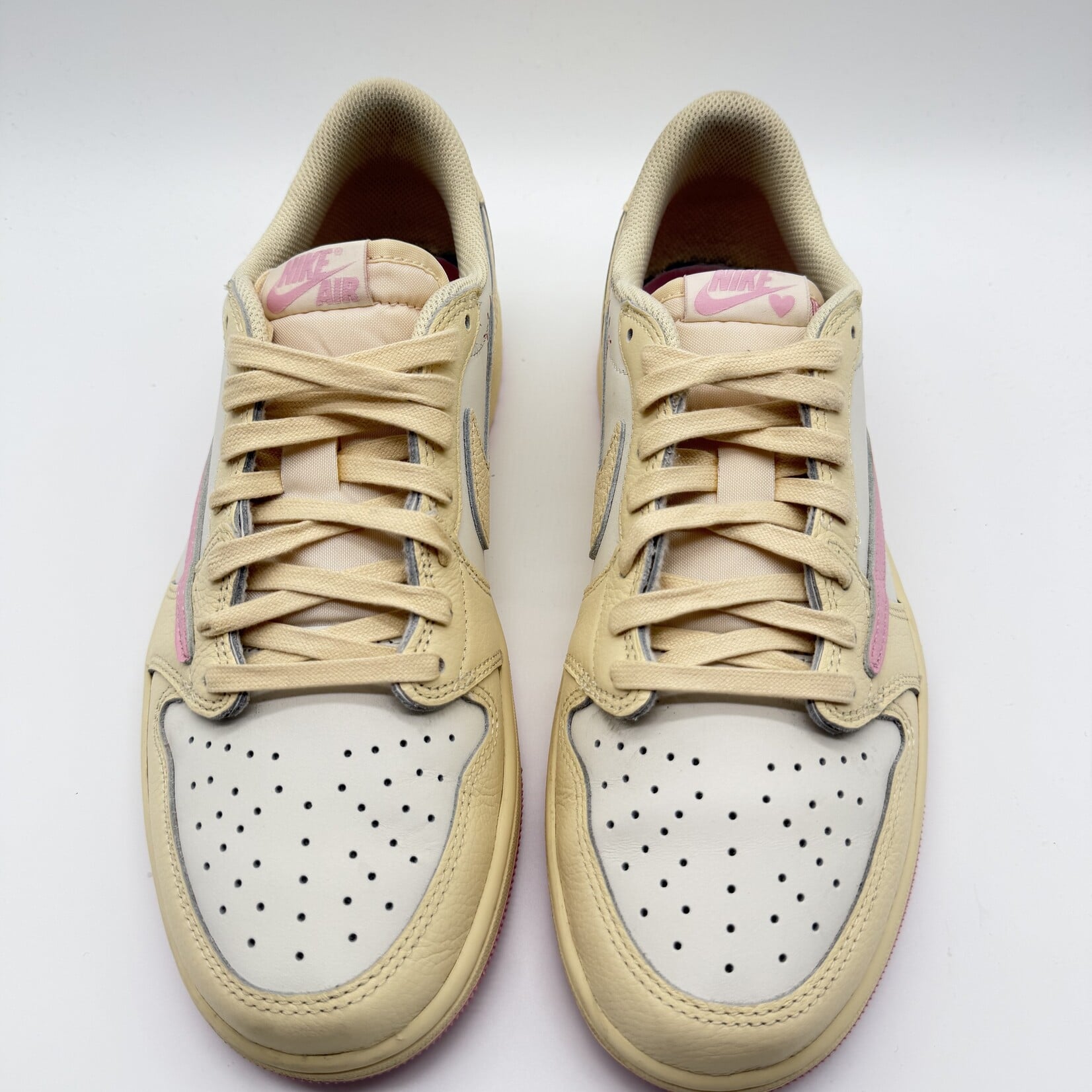 Jordan 1 Retro Low OG SP Travis Scott Shy Pink