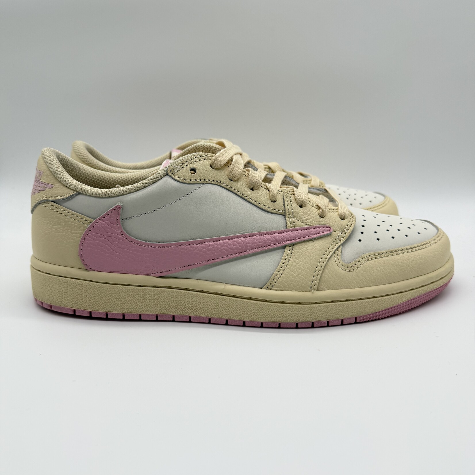 Jordan 1 Retro Low OG SP Travis Scott Shy Pink