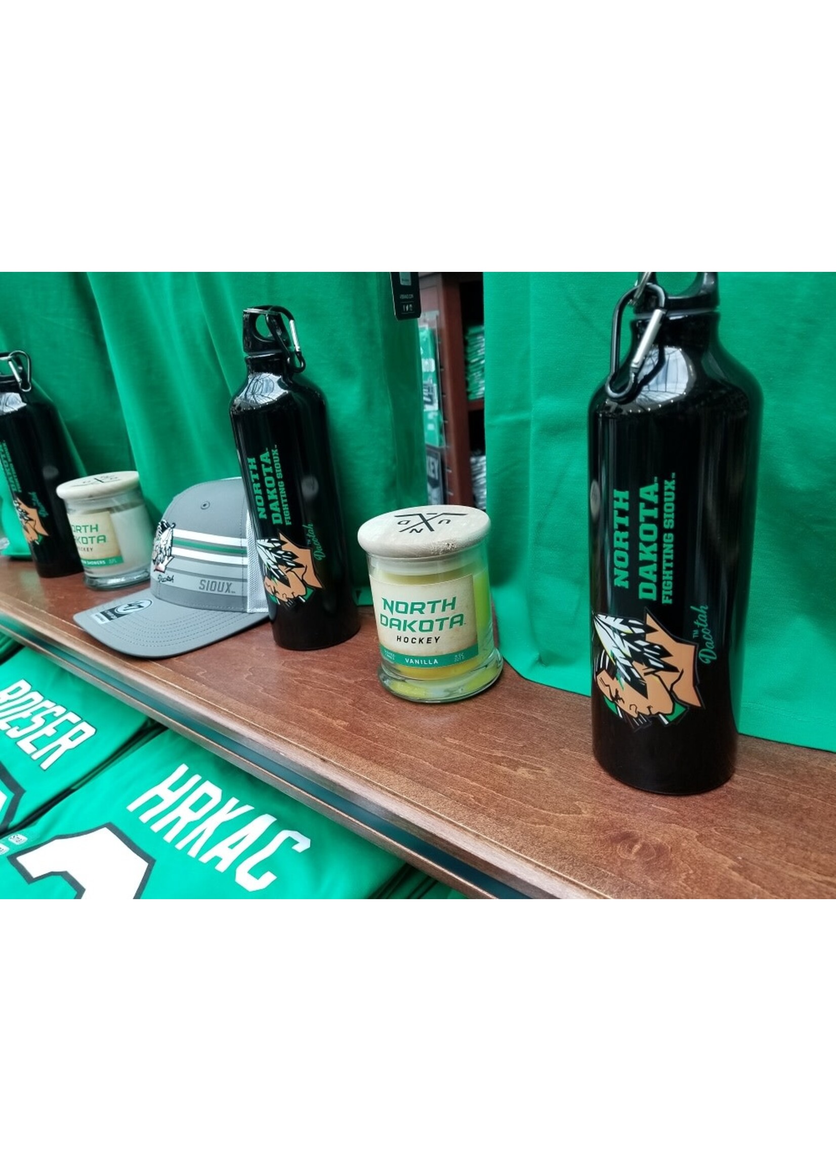 Wincraft Fighting Sioux Aluminum Bottle