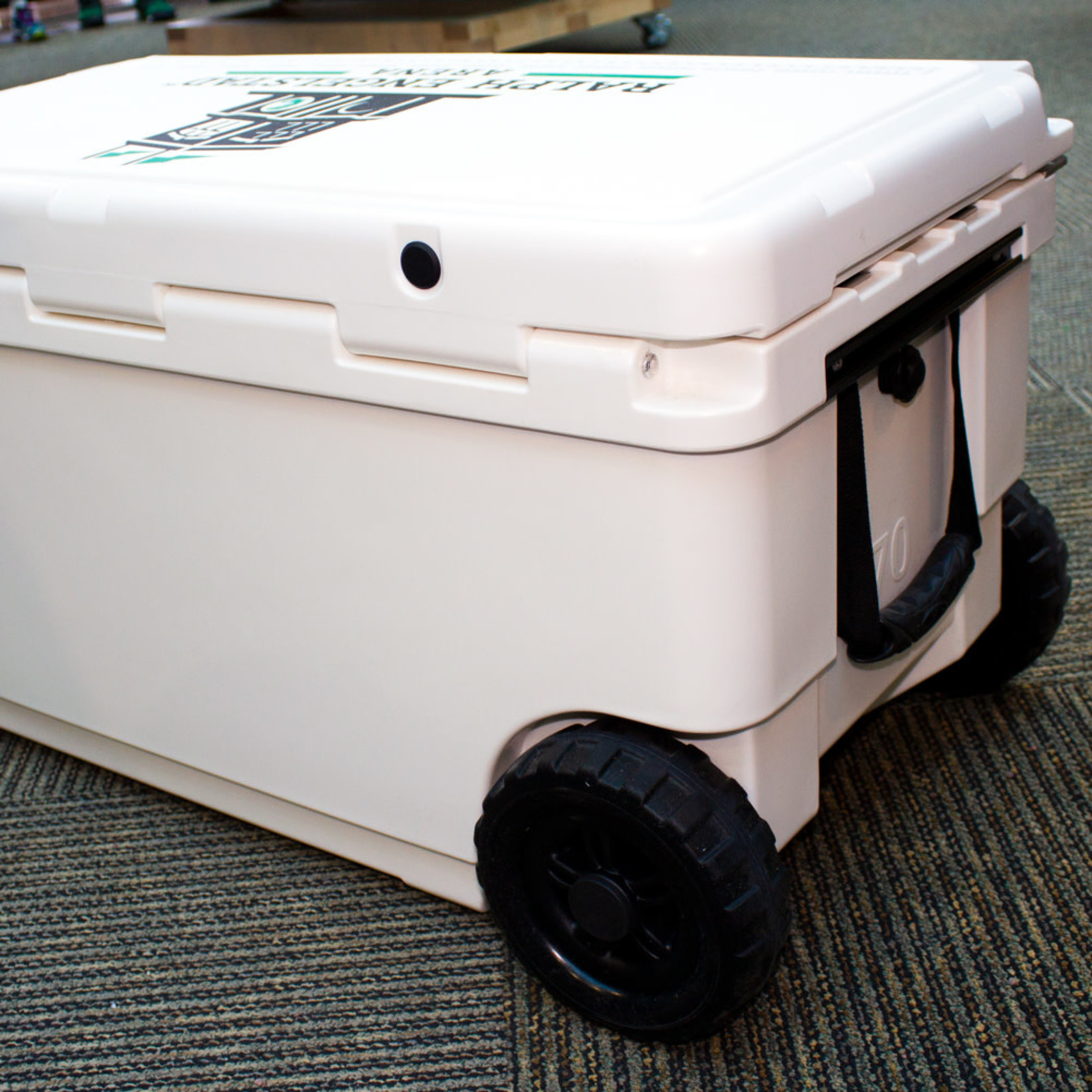 Large cooler hot sale with wheels