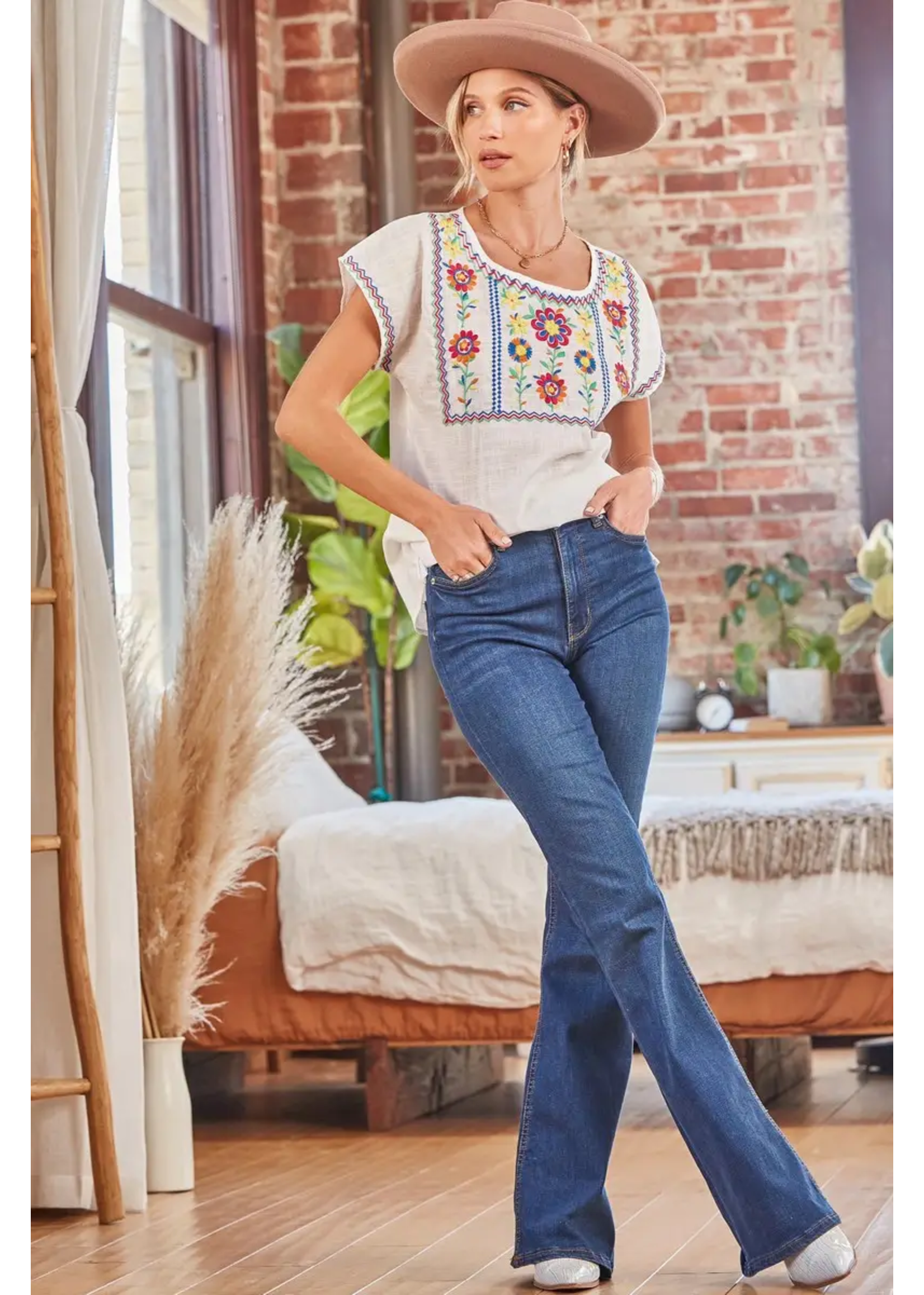 Andree by Unit Mexican Embroidered Top
