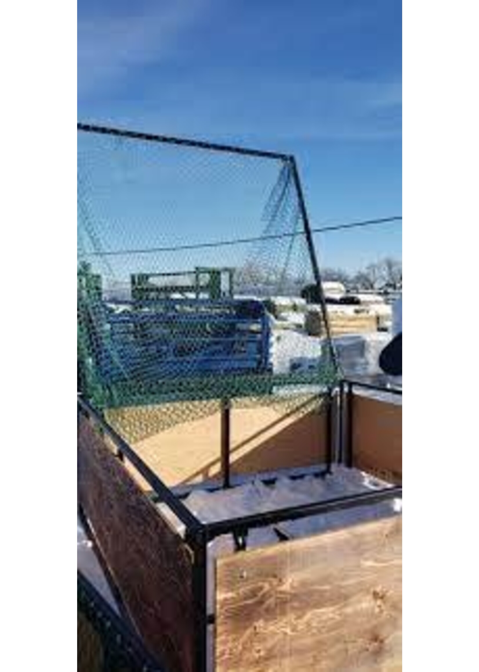 Large Round Bale Feeder with net - 7'x7'