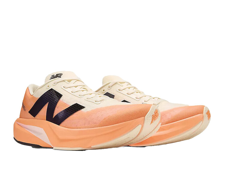 New Balance New Balance FuelCell Rebel v4 Shoe