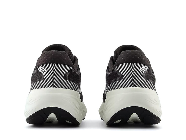 New Balance New Balance 880 Fresh Foam X v15 Shoe - Women's