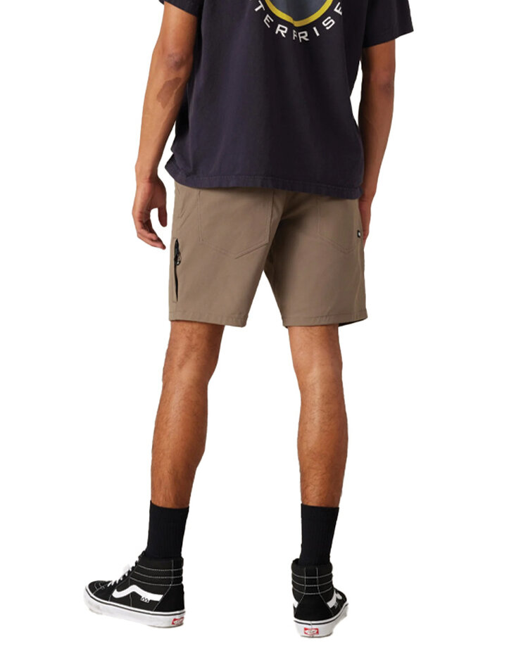 686 686 Everywhere Hybrid Short