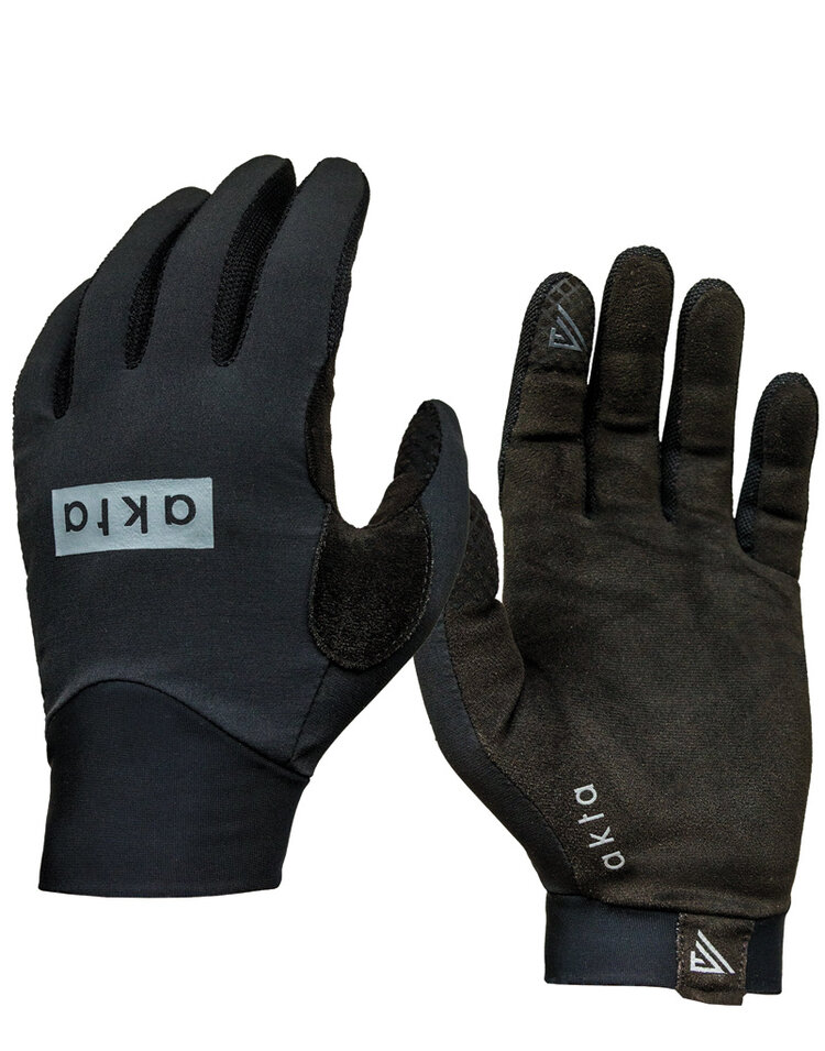 Akta Akta Trail Glove