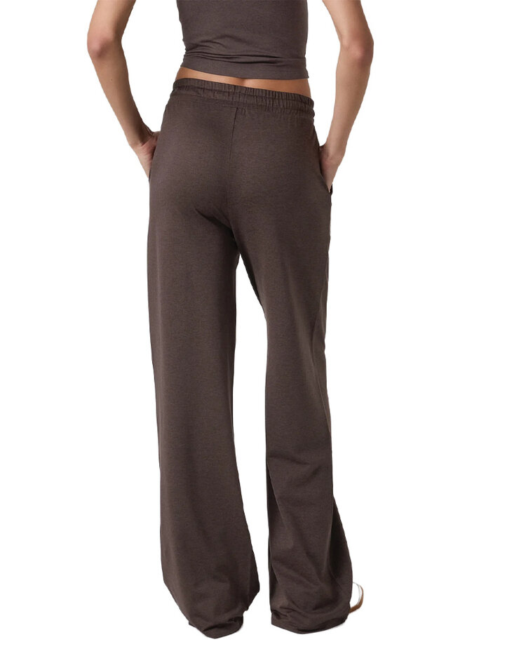 Vuori Vuori Halo Essential Wideleg Pant — Women's Lifestyle Pant