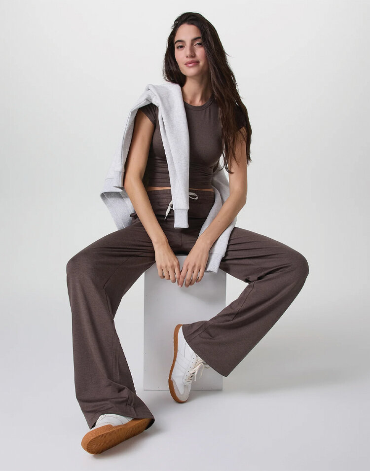 Vuori Vuori Halo Essential Wideleg Pant — Women's Lifestyle Pant