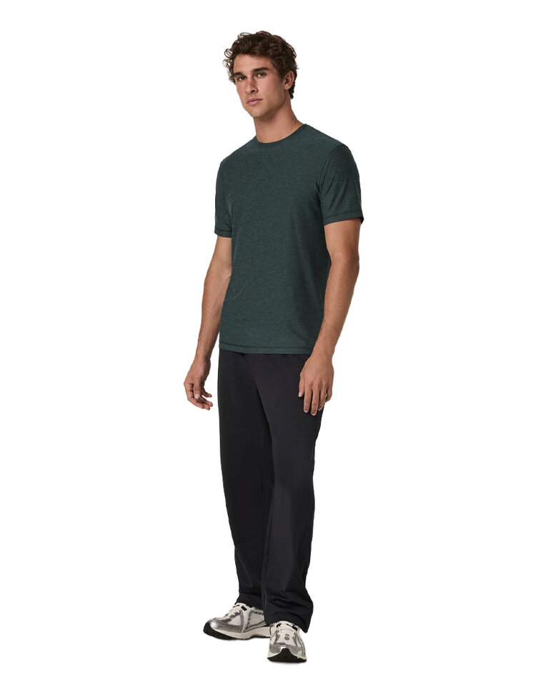 Vuori Vuori Strato Tech Tee — Men's Lifestyle Performance Tee
