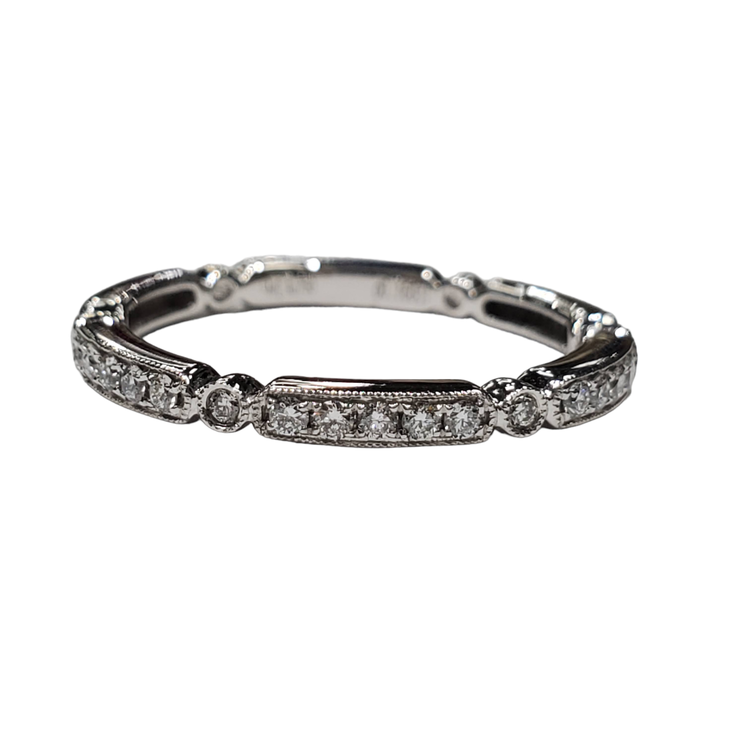 DSG JEWELLERY (R) 18K .16CT VS2 F BAND WHITE GOLD 17 ROUND DIAMONDS